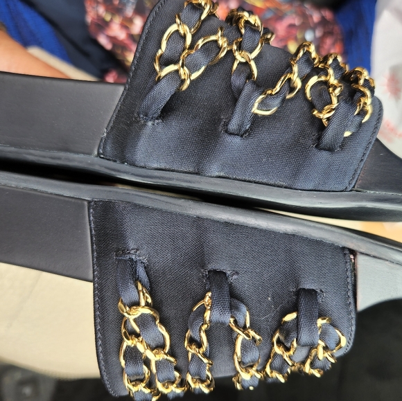 CHANEL slides - Picture 11 of 15